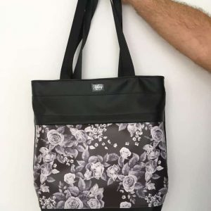 Rucksacktasche 4 in 1 – Kunstleder schwarz Rosen weiss/grau