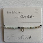 Armband Buntfeldspat mit Kleeblatt