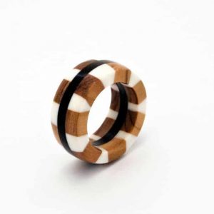 Fingerring "Olive Karo Weiss"