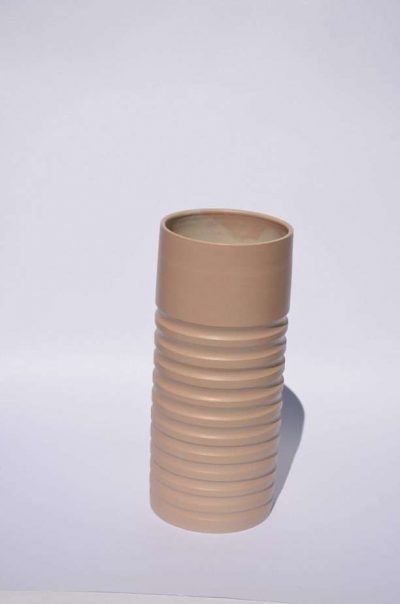 Vase mit Rillen aus Steinzeug Keramik