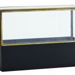 Vitrine auf Sockel