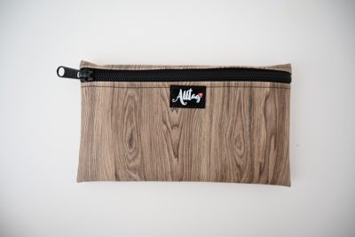 Flaches Etui aus Wachstuch Holzstruktur