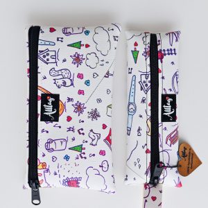 Flaches Etui aus Kunstleder Schweizer Kollektion Collage