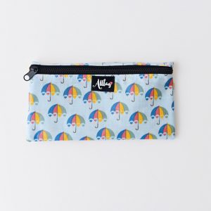 Flaches Etui aus Wachstuch Schirme bunt