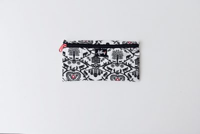Flaches Etui aus Wachstuch Schweizer Scherenschnitt
