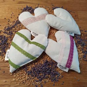 Lavendel Duftherz Leinen geriffelt