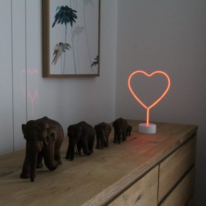 Happy Lamp Neonlampe Herz rot