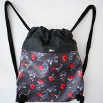 Beuteltasche aus Kunstleder Blumen rot