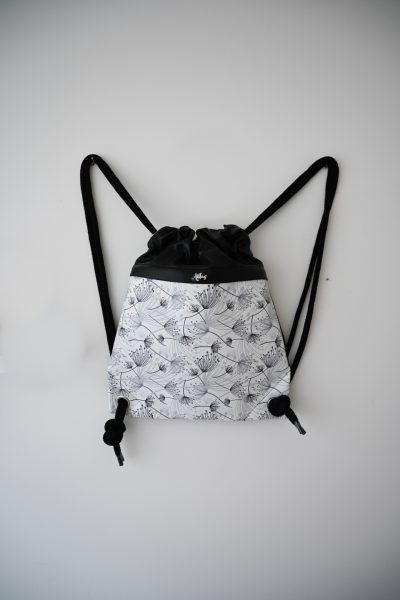 Beuteltasche aus Kunstleder Pusteblumen weiss
