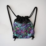 Beuteltasche aus Kunstleder Dreiecke bunt