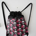 Beuteltasche aus Kunstleder Totenkopf pink